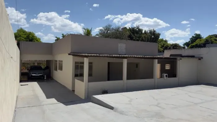 Casa para Aluguel em Sobradinho-DF - Quadra 3, Conjunto A.