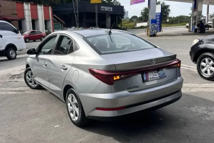 Hyundai HB20S Comfort Plus 1.0 Flex 12V Mec. 2025