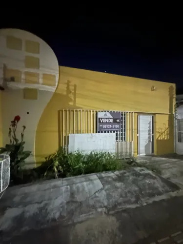 Venda. Casa Com 2 dormitórios. Mecejana. Próximo ao novo Supermercado Gavião
