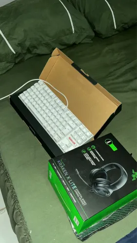 Teclado red dragon kumara + headseat razer kraken
