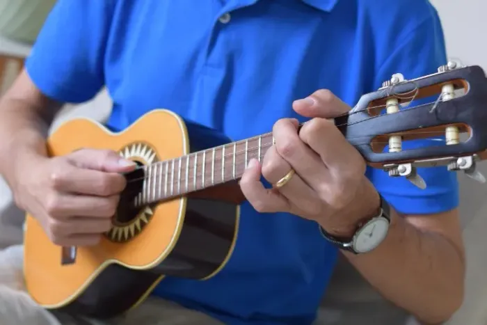 Aulas de Cavaquinho no Centro de Niterói