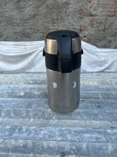 Garrafa térmica de inox fratelli