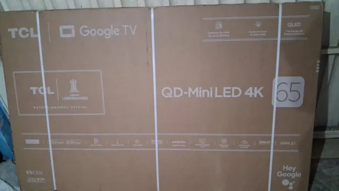 Tv 65 polegadas na caixa TCL 
