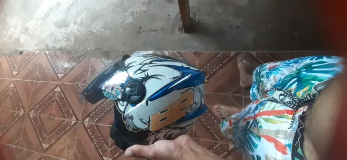 Vendo capacete pro tork tamanho 58 barato 25 reais 