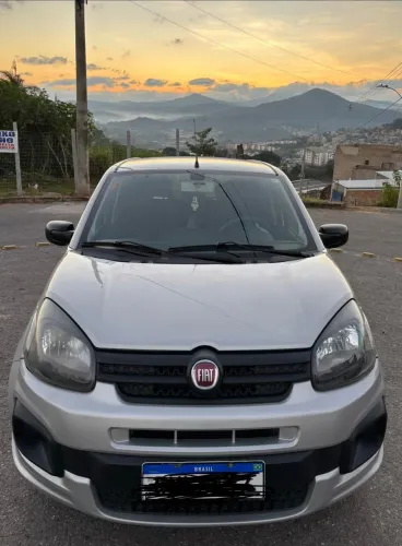 Fiat Uno Attractive 1.0 EVO Fire Flex 8V 5P 2021