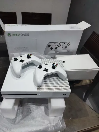 Xbox one s 1tb completo