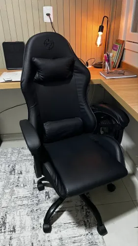 Cadeira de escritório TGT Heron TGT-HR gamer preta com estofado de couro sintético