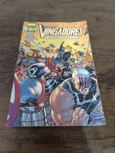 Lote Hqs com 5 os vingadores