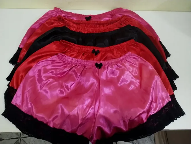 Lote 5 shorts Baby Doll Cetim, novos. Tamanhos 1-M, 3- G, 1- GG.