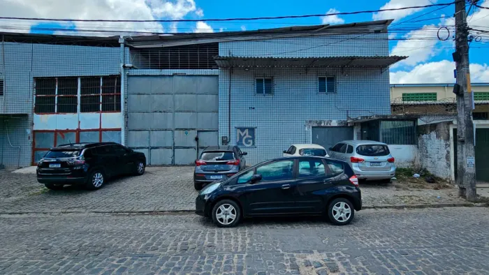 VÁRZEA - 700M - Pavilhão/Galpão para alugar no bairro Várzea - Recife/PE
