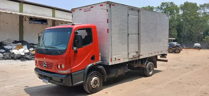 MB 915 ANO:2012 COM BAÚ 