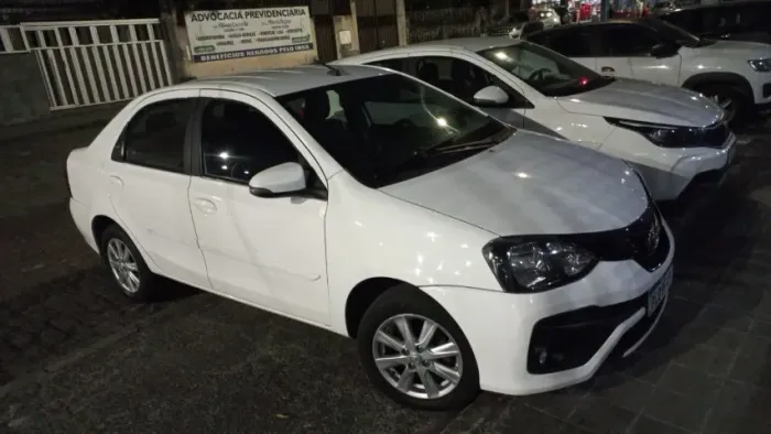 Toyota Etios X Plus Sedan 1.5 Flex 16V 4P Mec. 2019