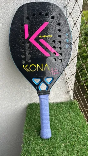 Raquete KONA GLADIATOR 3K. André Baran ( nova usada 3 X com tratamento top)  