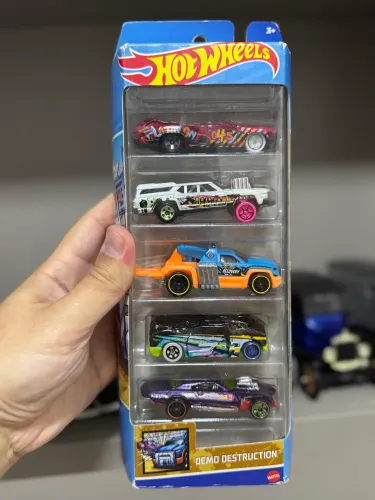 Hot wheels