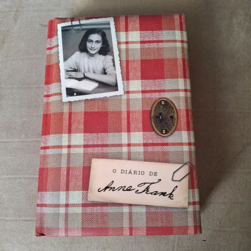 Livro Diário de Anne Frank Capa Dura