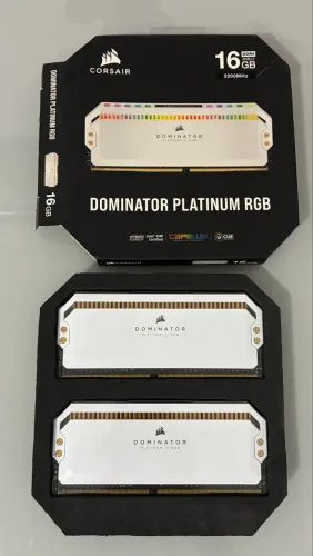 Memória RAM Corsair Dominator RGB 8GB DDR4 3200mhz