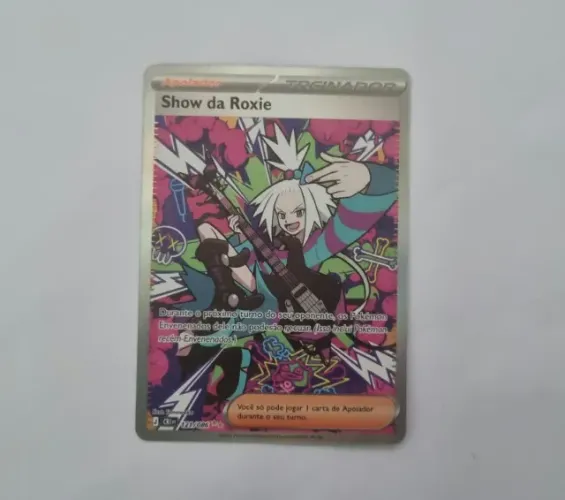 Carta Pokemon TCG - Show da Roxie 121/086