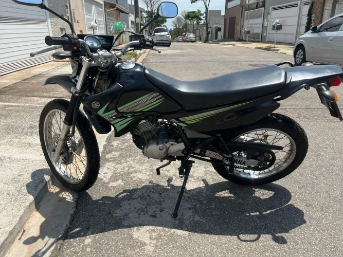 Yamaha XTZ 125E 2015/16 Preta - Baixa cilindrada, econômica, documentação em dia