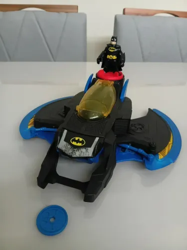 Imaginext DC Super Friends veículo Batwing - Nave do batman com atirador de discos