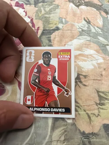 Figurinha extra legend Alphonso Davies bronze