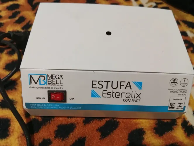 Vendo estufa esterilix megabel para manicure ótimo estado comprei e não usei 80 reais