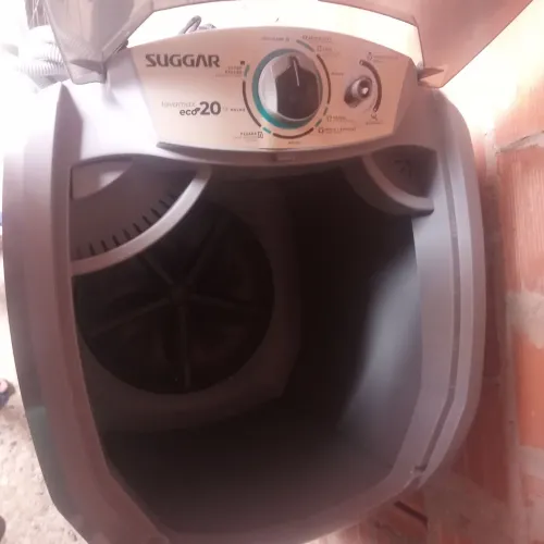 Vendo um tanquinho de 20kl funcionando perfeitamente