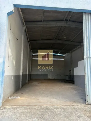 Galpão comercial para Locação em Maceió-AL no Tabuleiro do Martins: 1 Sala, 1 Banheiro, 16
