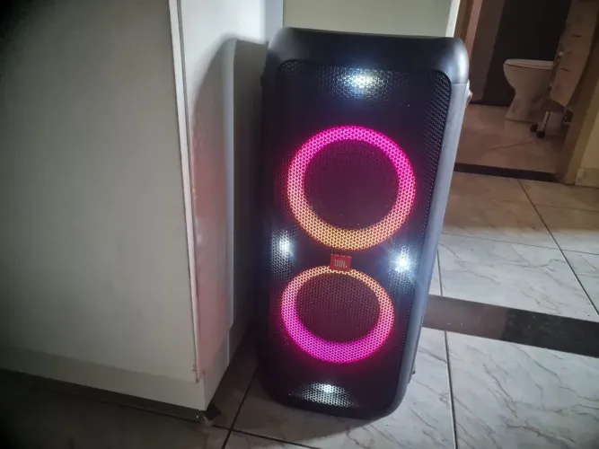 Caixa de Som Partybox 300 - JBL
