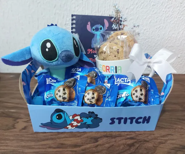 Cesta de pressnte Stitch 