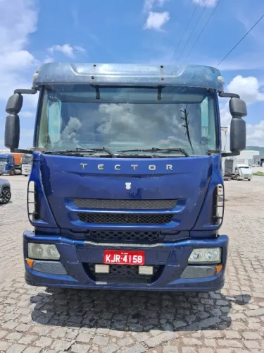 240E25S truck 2010