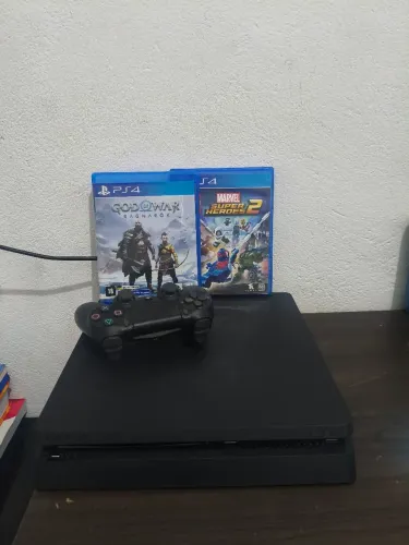 Playstation 4 /1TB /3 jogos $1.300