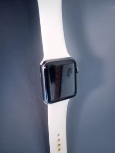 Apple Watch SE 3 38 MM + Carregador + 6 pulseiras