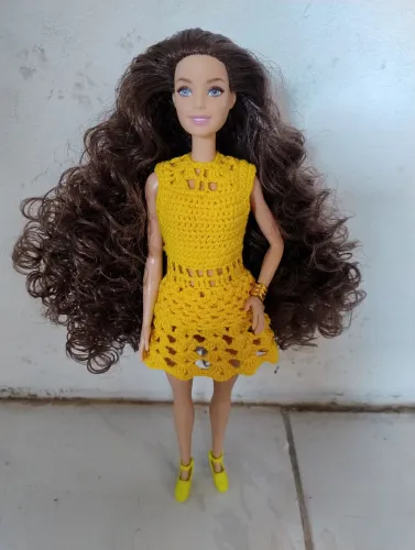 Boneca Barbie cabelo com reroot castanho