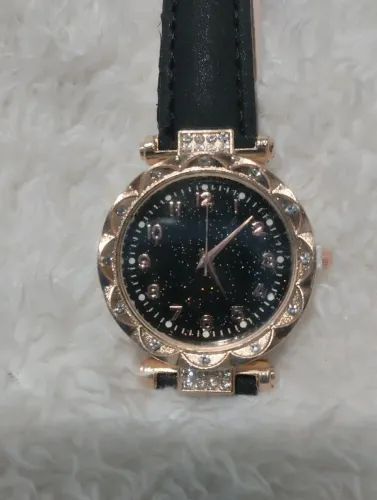 Relógio feminino sofisticado preto/diamante