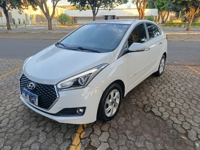 Hyundai HB20S Premium 1.6 Flex 16V Aut. 4P 2017