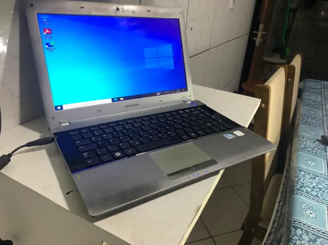 Notebook Samsung semi novo