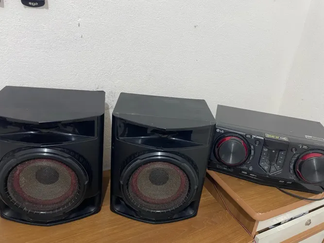 Mini System LG XBoom CJ44 em perfeito estado