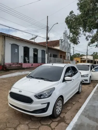 ALUGA-SE FORD KA