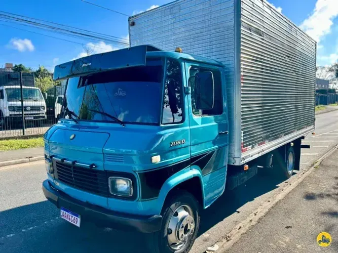 Frete caminhão baú disponível padrão agende ja