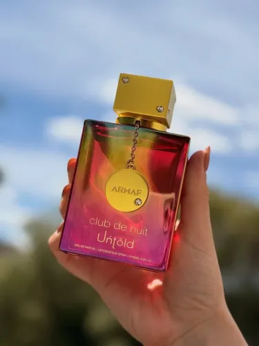 PERFUME ÁRABE CLUB DE NUIT UNTOLD