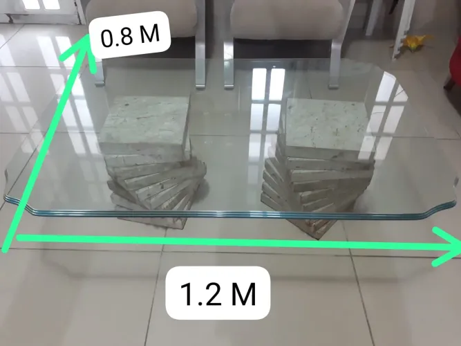 Mesa de mármore