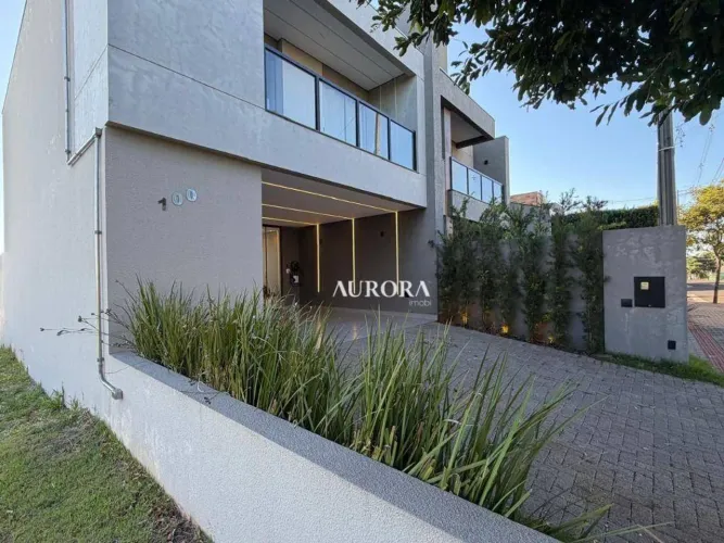 Morada das Flores - Rosas - Sobrado com 3 suites e ofuro.