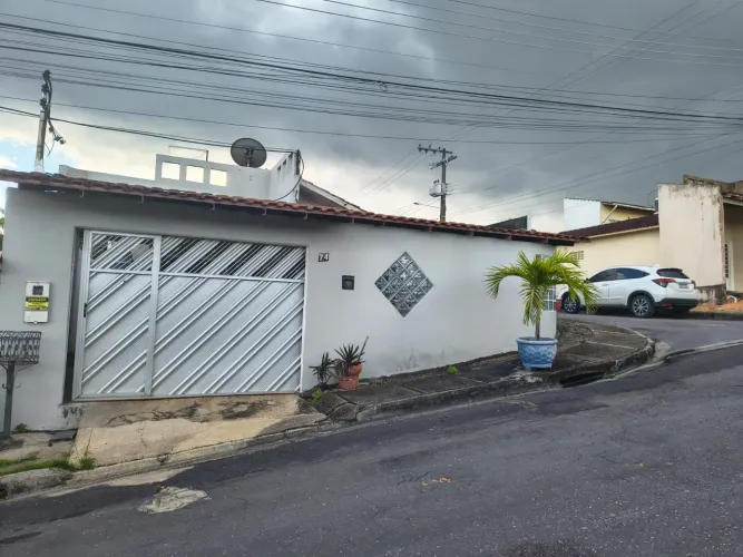 Linda Casa Condomínio Vila Cidades, na Cidade Nova, Financia