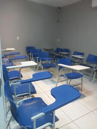 Cadeira universitária polipropileno 
