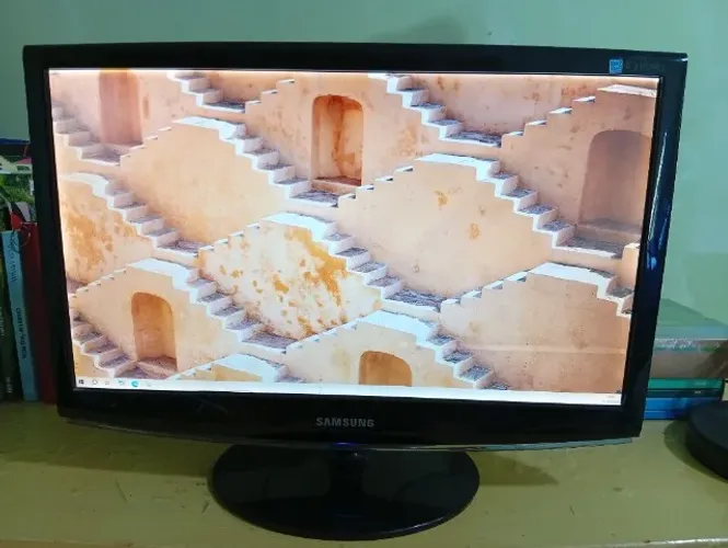 Monitor LCD Samsung SyncMaster 22"