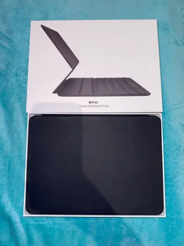 Smart Keyboard Folio iPad 11 polegadas