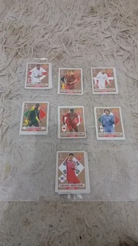 Figurinhas legends 2026 e 2022