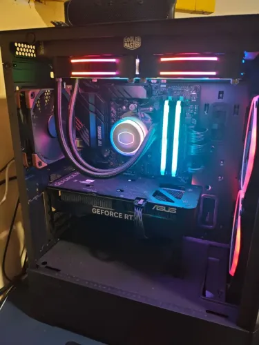 FAÇO MANUTENÇÃO EM PC