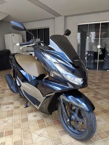 Honda PCX DLX ABS 2025