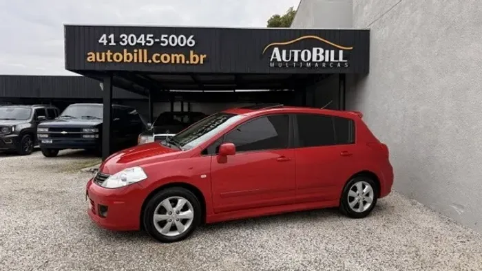 Nissan Tiida SL 1.8/1.8 Flex 16V Mec. 2013